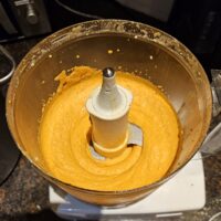 the finished red pepper hummus