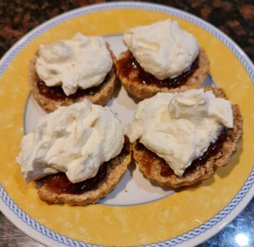 scones & vegan clotted cream